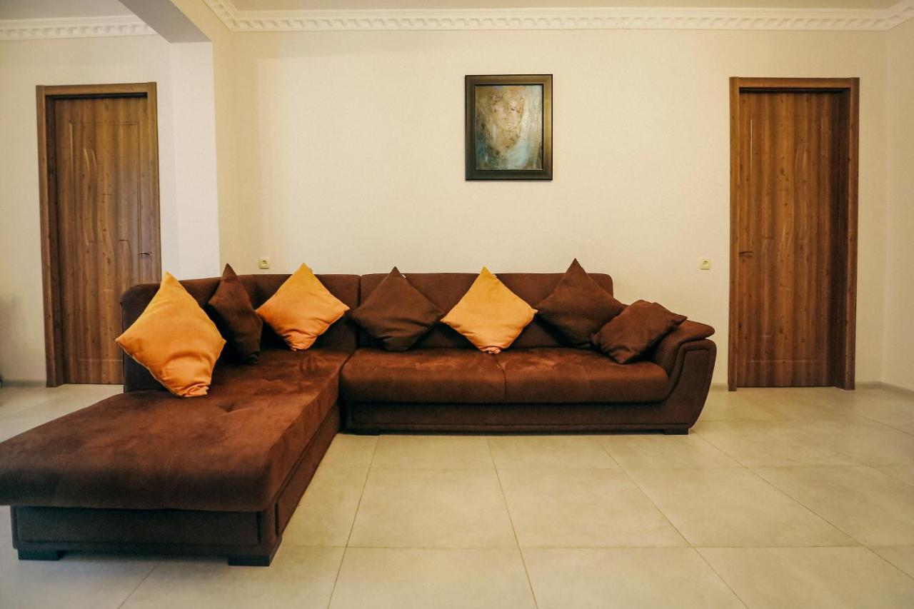 Bebo Babu Guest House Kutaisi Exteriör bild